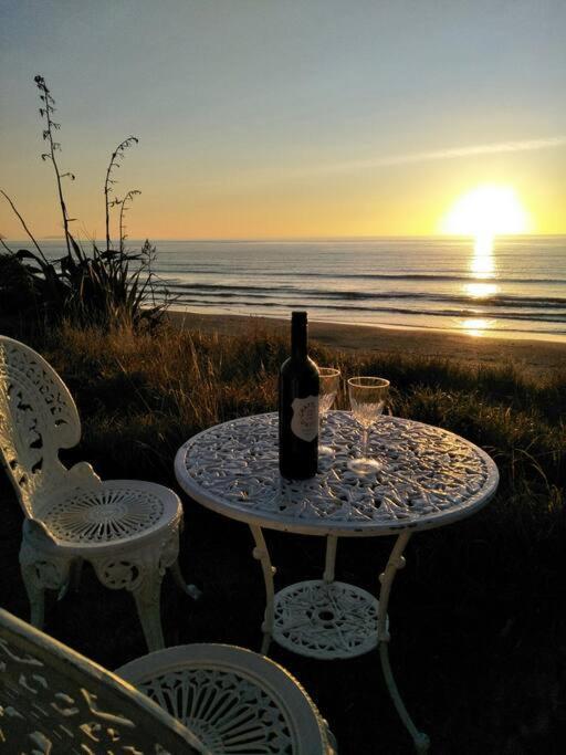 Beachfront Bliss Paraparaumu Exterior foto