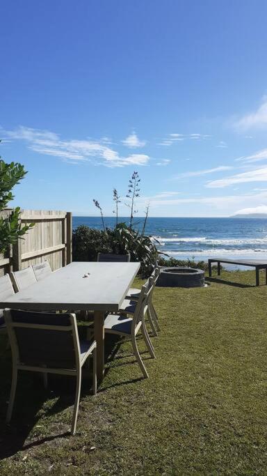 Beachfront Bliss Paraparaumu Exterior foto