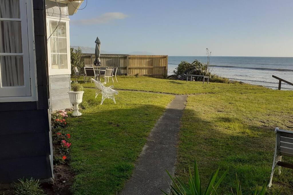Beachfront Bliss Paraparaumu Exterior foto