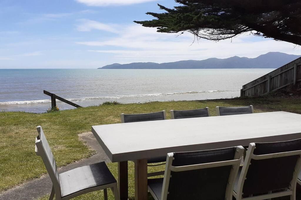 Beachfront Bliss Paraparaumu Exterior foto